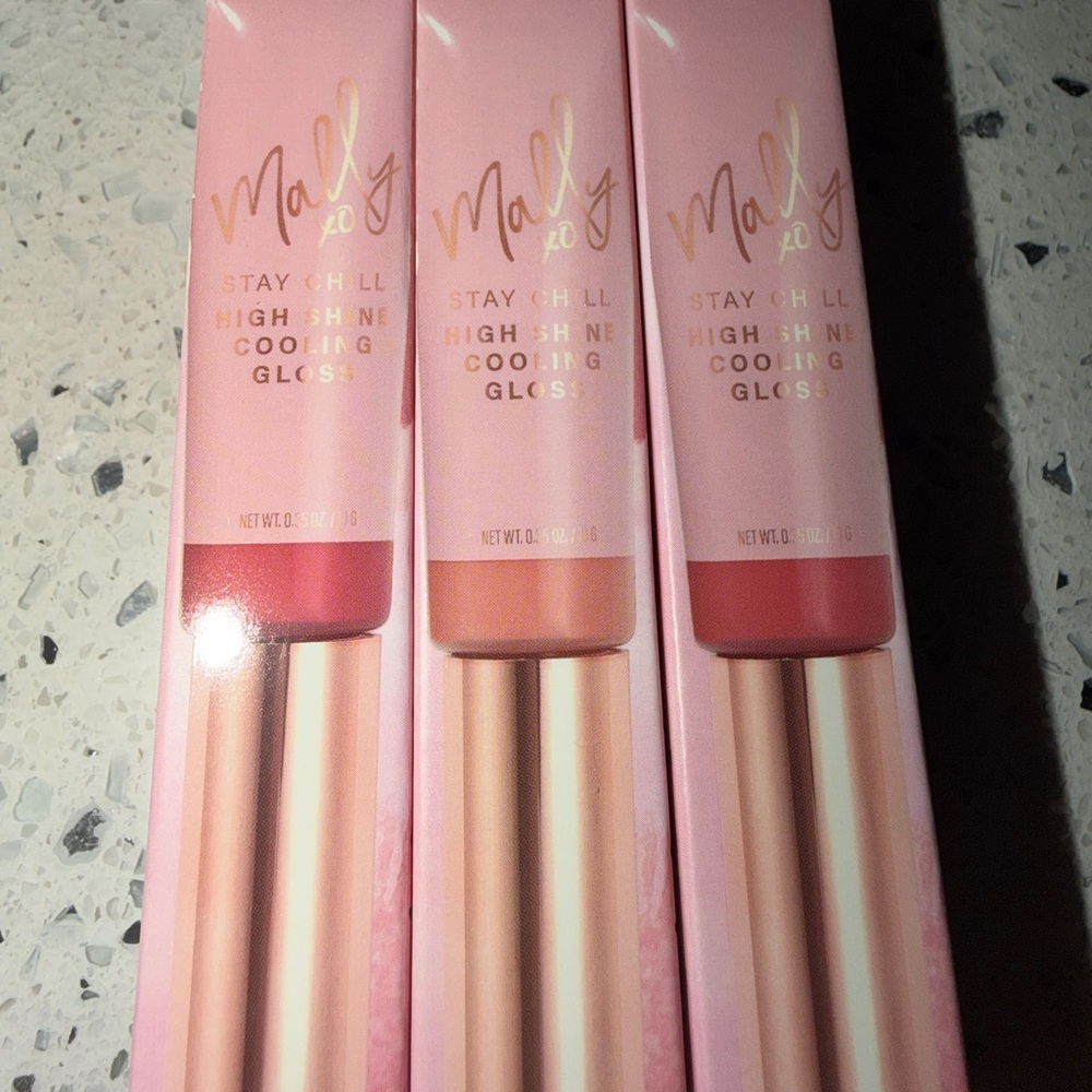 Mally Beauty Stay Chill High Shine Cooling Gloss - Pink